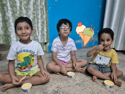 enjoing ice-cream at sneh palnaghar daycare